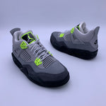 Air Jordan 4 Retro SE “Neon”